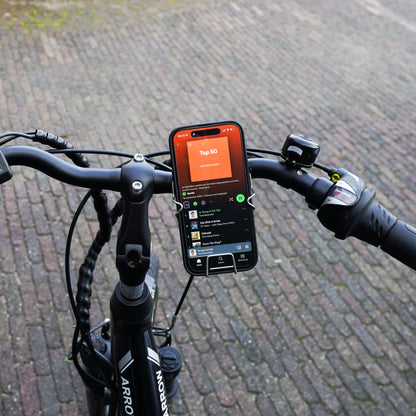 muziek luisteren tijdens fietsen met een houder